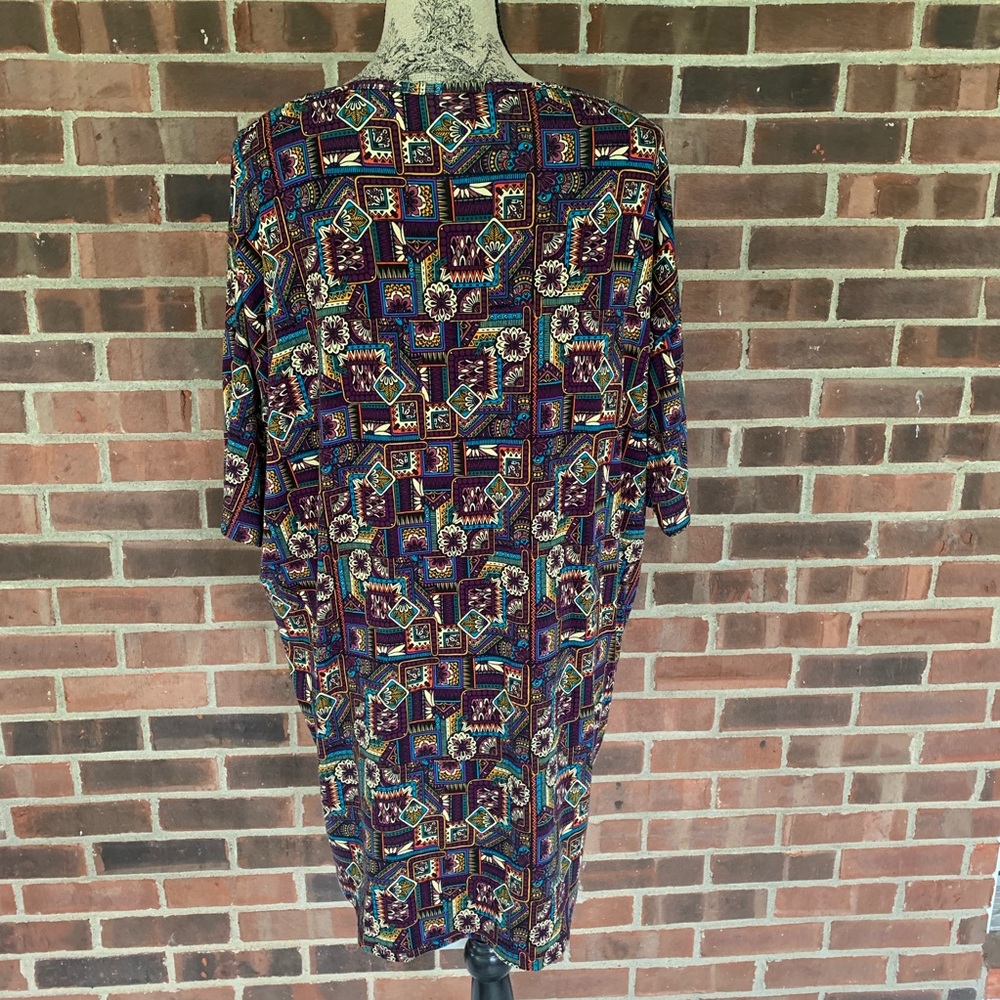 ❤️ LuLaRoe Irma short sleeve tee - Picture 3 of 8